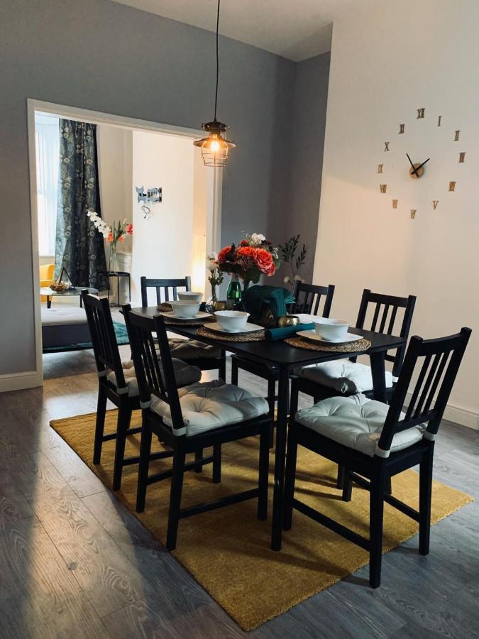 Stylish, Spacious & Luxurious Home - Parking Liverpool Zewnętrze zdjęcie